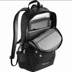 THULE "EnRoute Strut" Backpack EUC